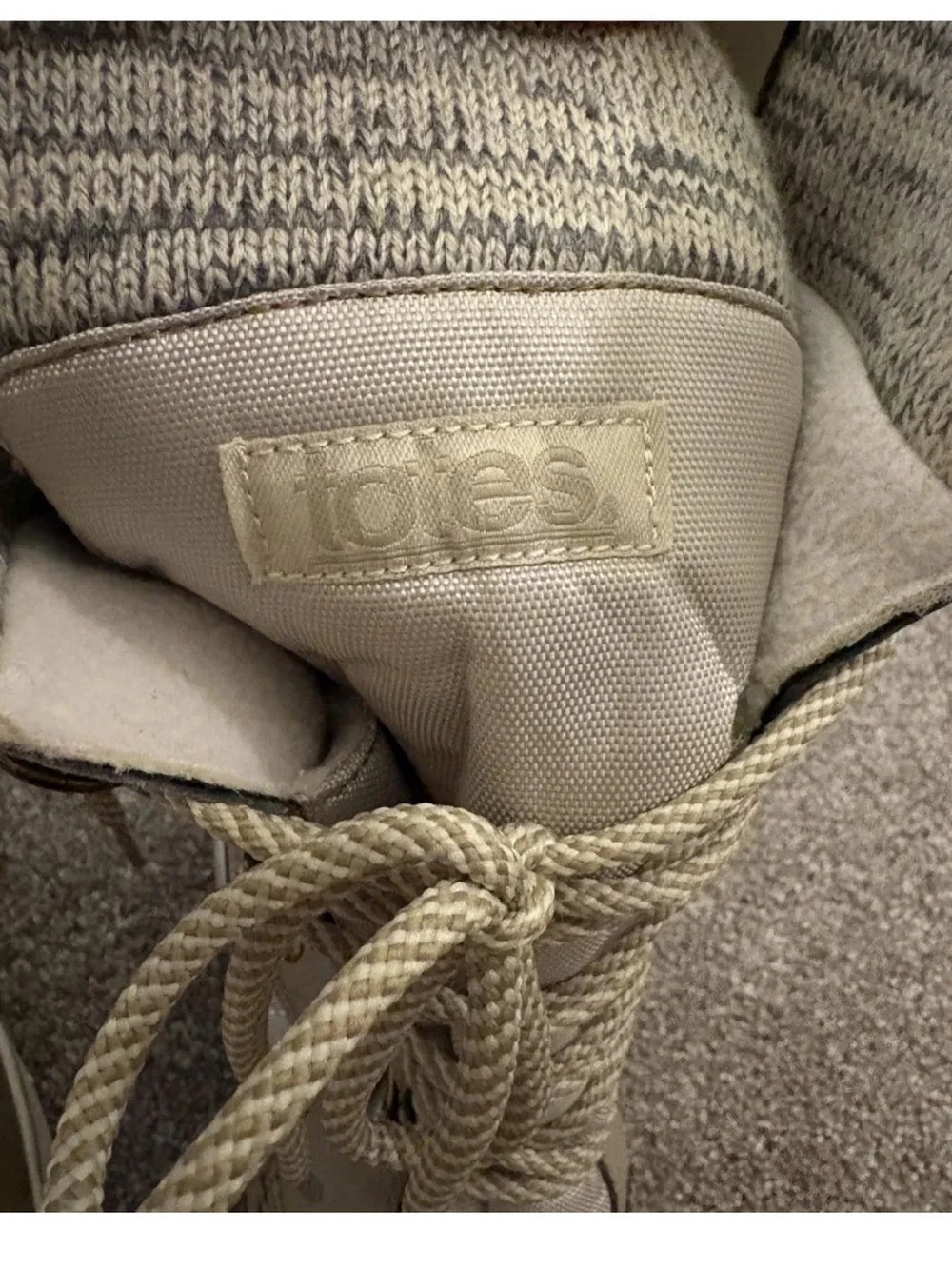 Totes Glenda Winter Snow Rain Boots Bone Beige Womens Quilted Lace Up